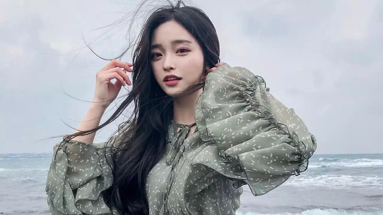Nahee, K-Pop Singer-Songwriter, Dies At 24 | Zoom TV