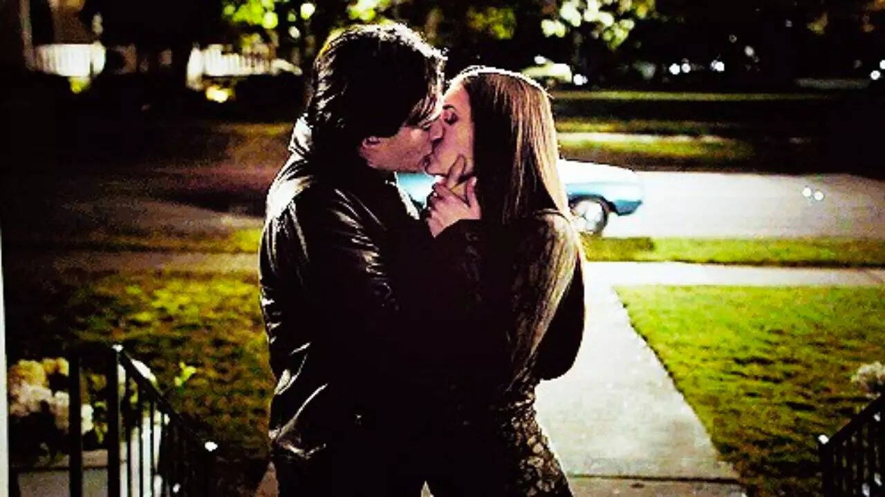 Ian Somerhalder And Nina Dobrev In The Vampire Diaries 