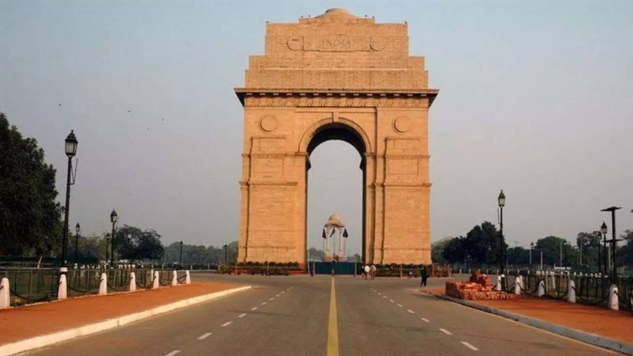 India Gate Lawn 