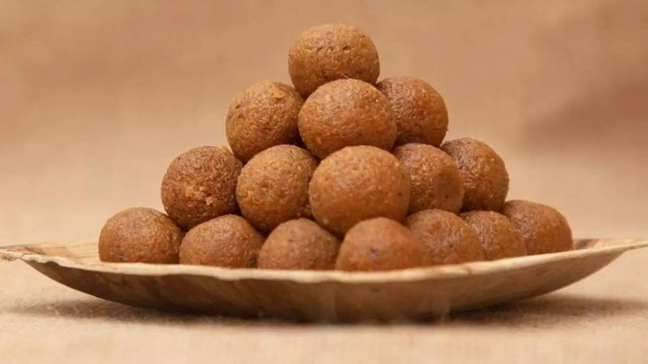 Dry Fruit To Til Ke Ladoo: Different Types Of Ladoo You Can Have During ...