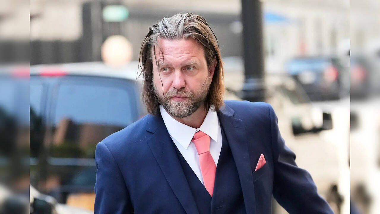 Keanu Reeves' letter helps Carl Rinsch avoid a lengthier prison term in ...