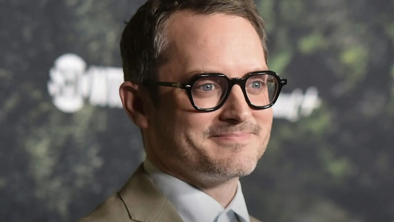 Elijah Wood Finally Receives Key to the City After 30-Year Delay | Zoom TV