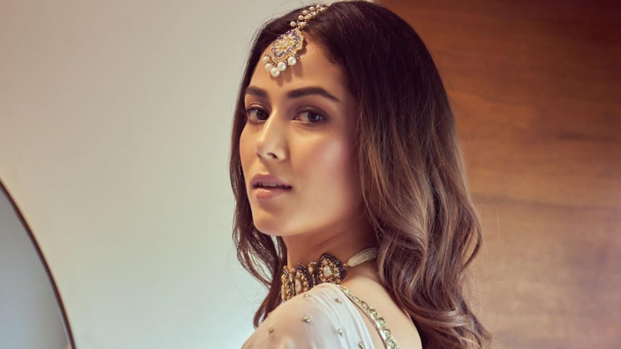 Wish to add Mira Rajput's tiered saree to your wedding closet? It costs ...