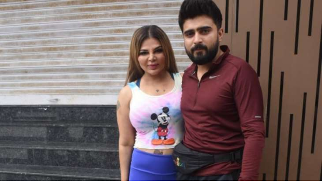 Rakhi Sawant's husband Adil Khan Durrani arrested following her police ...