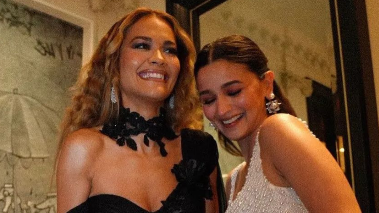 Alia Bhatt poses with Rita Ora