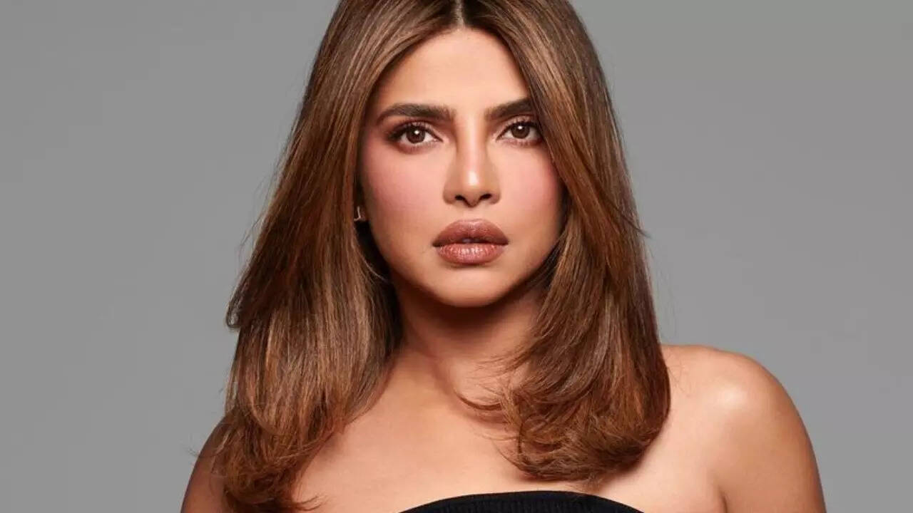 ​Priyanka Chopra opens up about botched nose surgery.​ (Image source: Instagram)