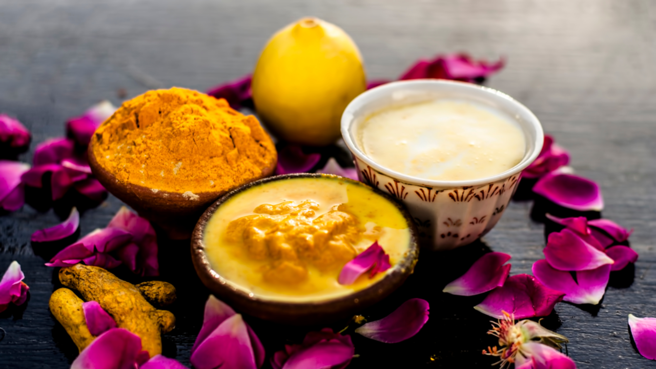 Ayurvedic Ubtan Recipe For Glowing Skin. Pic Credit: Shutterstock