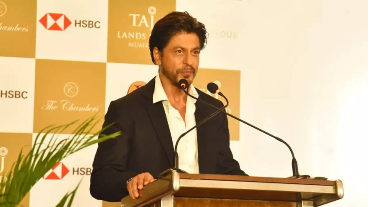 SRK at Gauri Khan's Book Launch