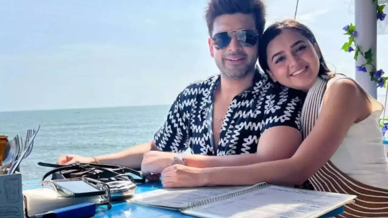 Tejasswi Prakash and Karan Kundrra talk about what beauty means to them