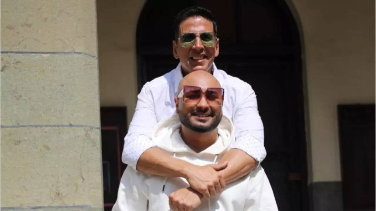 Akshay Kumar Once Gave This Money-Related Advice To B Praak And He Will Never Forget It