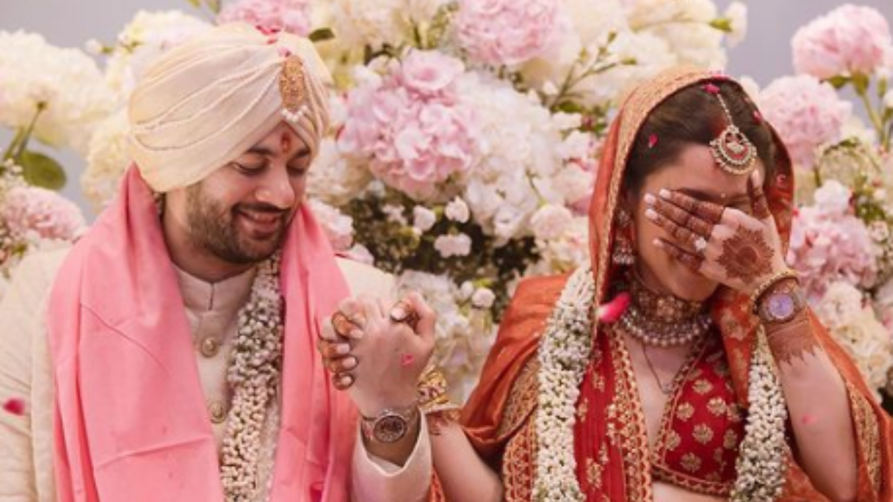 Karan Deol-Drisha Acharya Wedding Photos