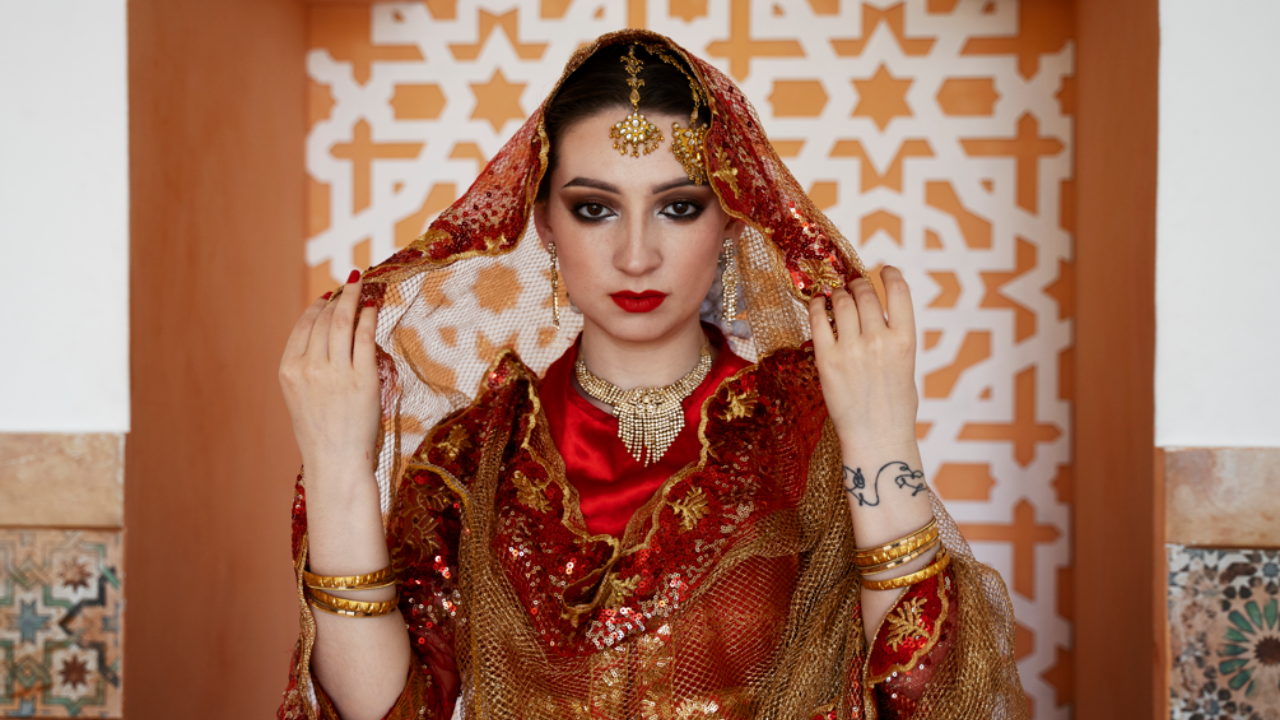 Monsoon Bridal Makeup. Pic Credit: Freepik