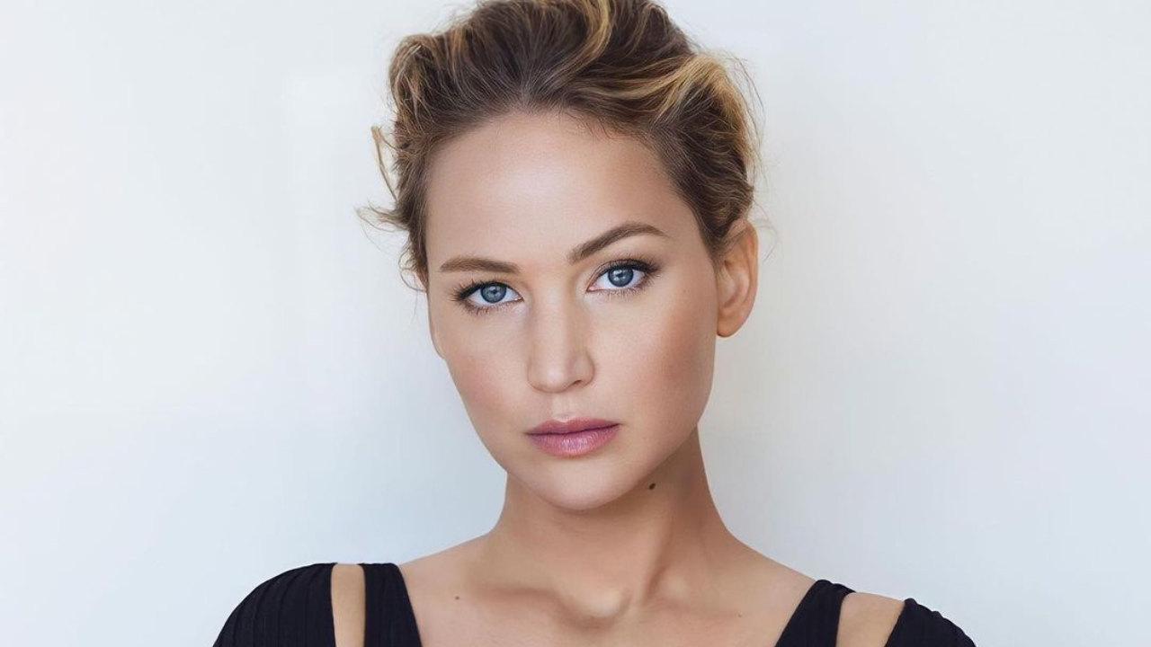 Jennifer Lawrence REVEALS Truth Behind Liam Hemsworth, Miley Cyrus Cheating Scandal Would Love To... (Credits Twitter (Fan Account)