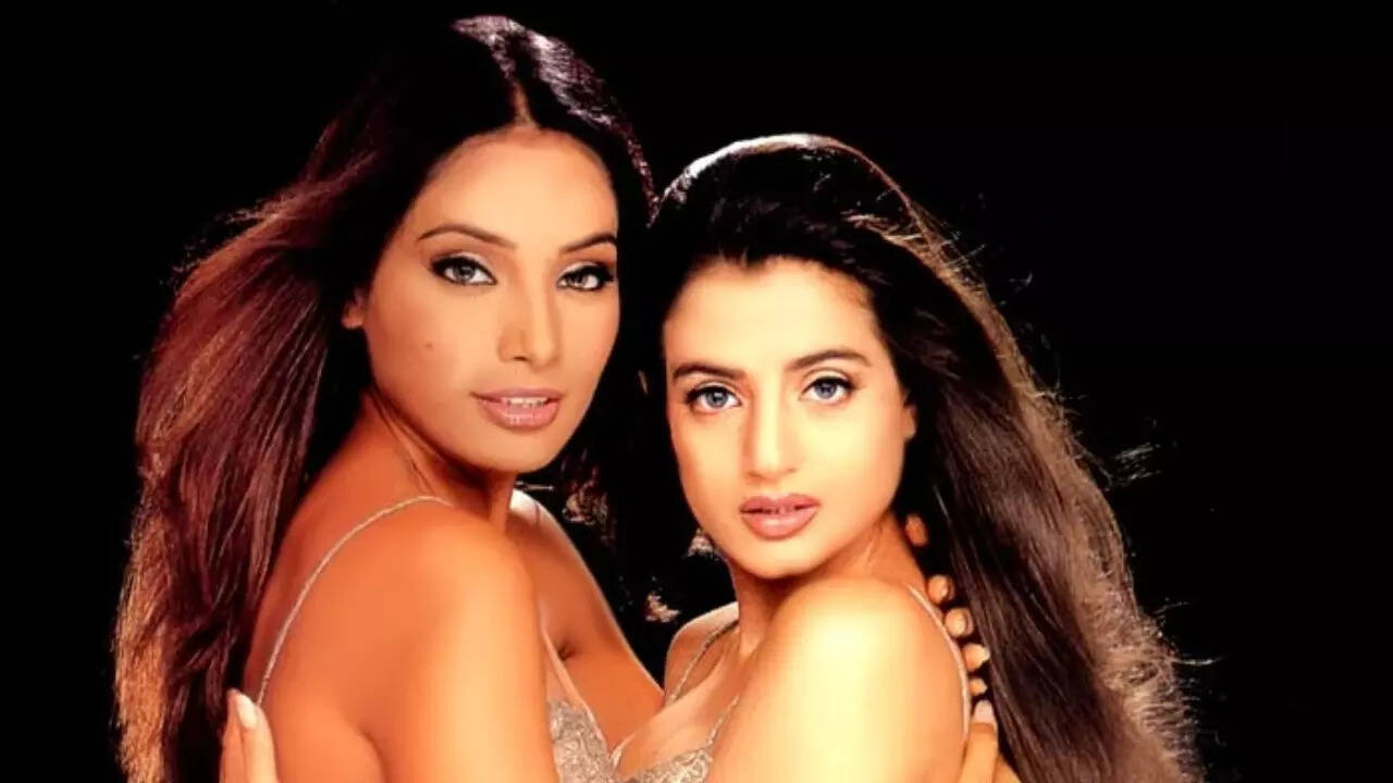 Ameesha Patel Still Thinks Bipasha Basu Was A Wrong Choice For Jism (Image Credit: Twitter)