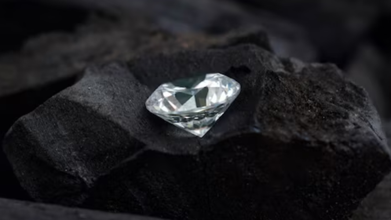 10 Fascinating Facts About Natural Diamonds