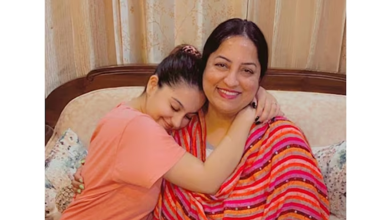 Tunisha Sharma's mother in hospital again