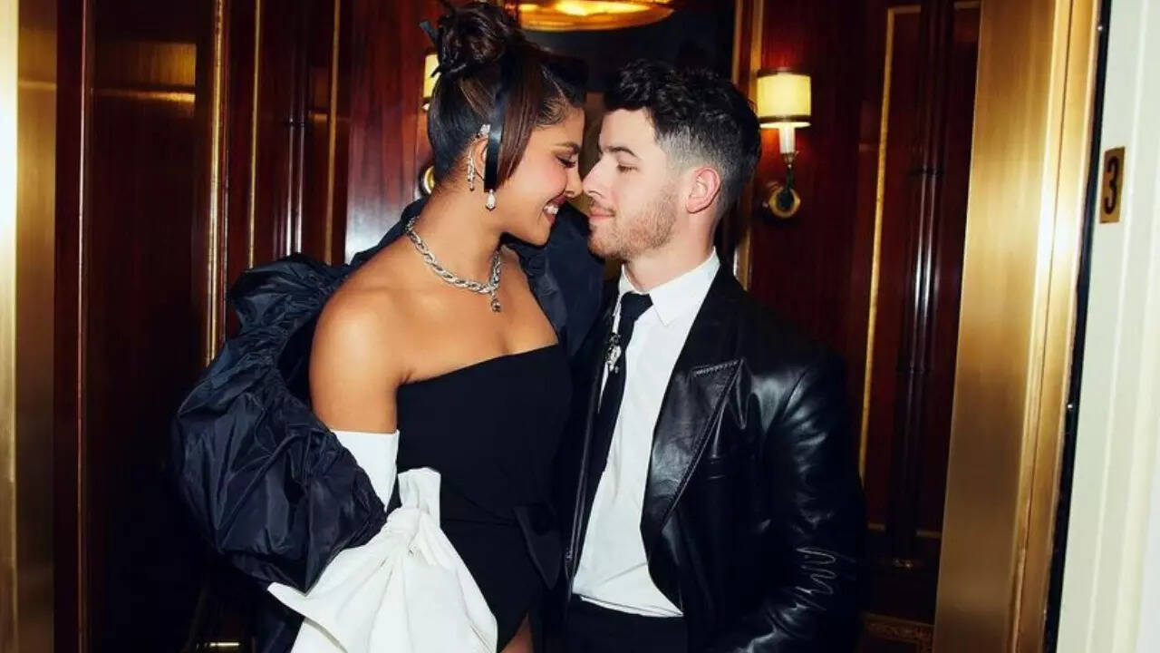 Nick Jonas Shares UNSEEN Pic Priyanka Chopra (Image Credit: Instagram)