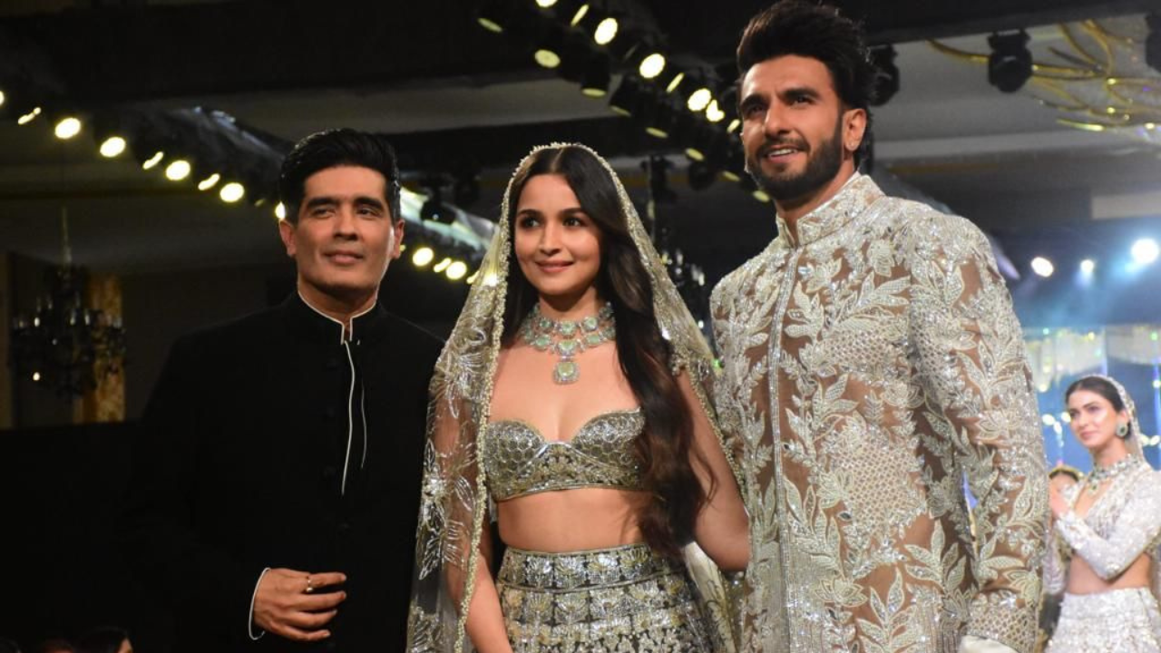 Alia Bhatt and Ranveer walk the ramp