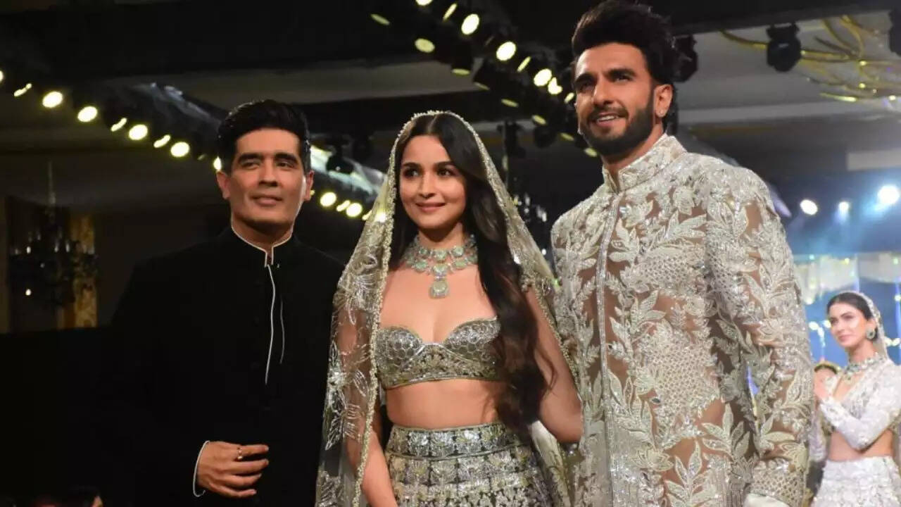 Ranveer Singh Reveals Manish Malhotra's Couture To Have A Grand Store In Dubai, Praises Him For Remarkable 'Overachievements'