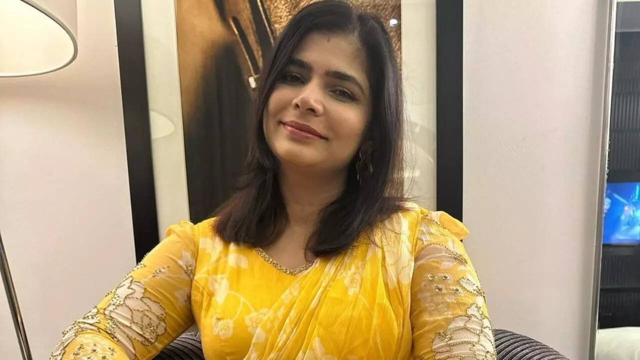 Chinmayi Sripada Slammed For Supporting Woman Who Called Canada 'A Safer Place': Surprised You Are Still In India