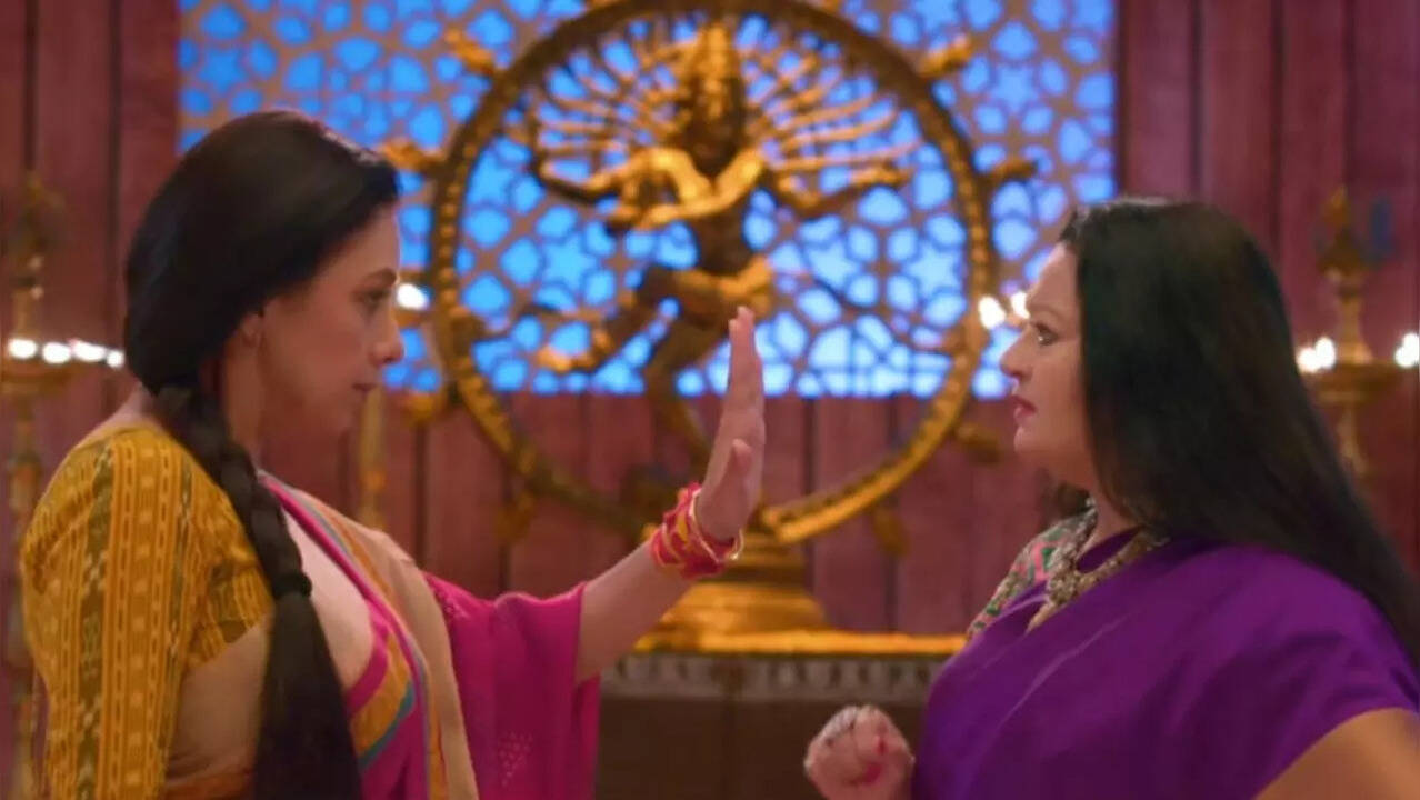 Anupamaa SPOILER! Guru Maa Tries To Corrupt Choti Anu's Mind, Anupama REACTS (Image Credit: Twitter)