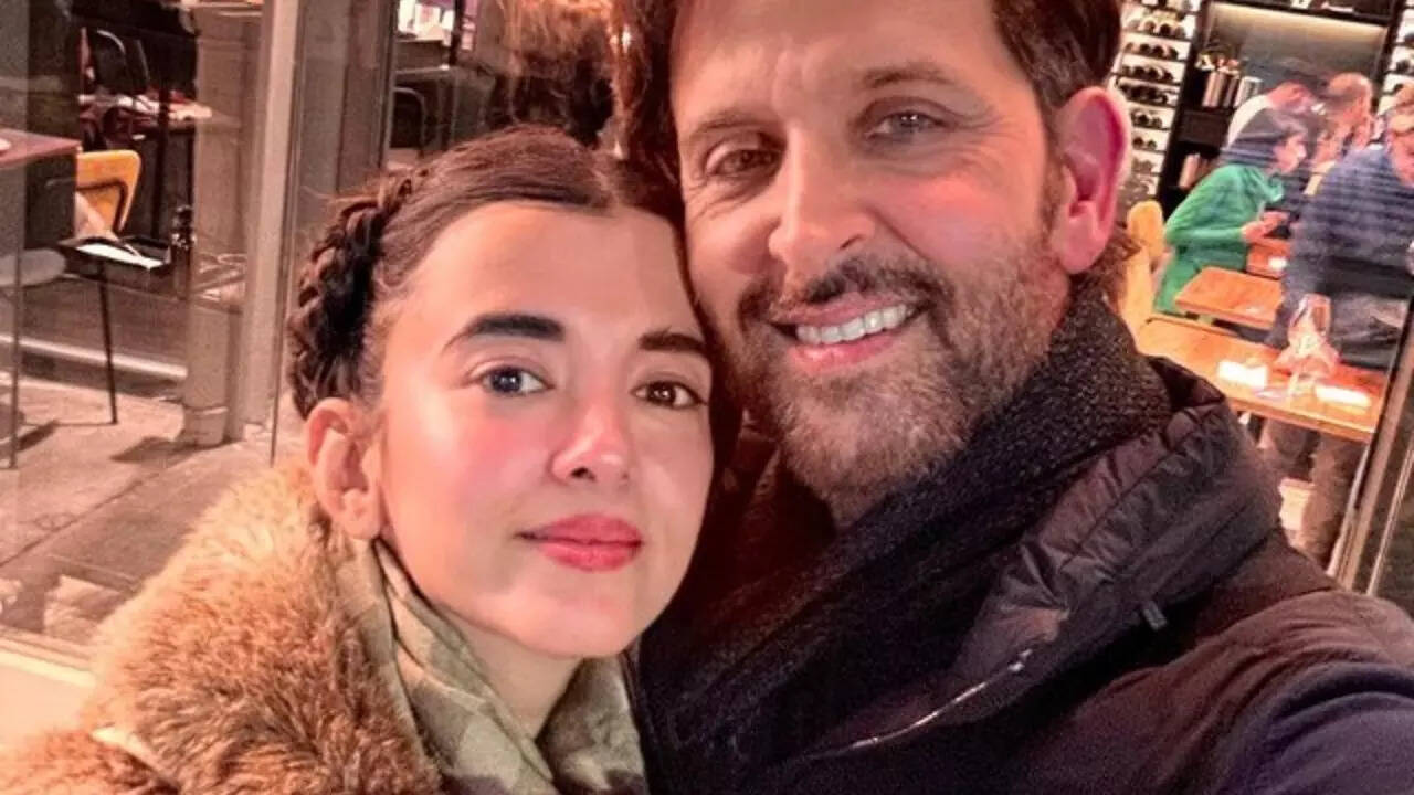 Hrithik Roshan and Saba Azad's new photo