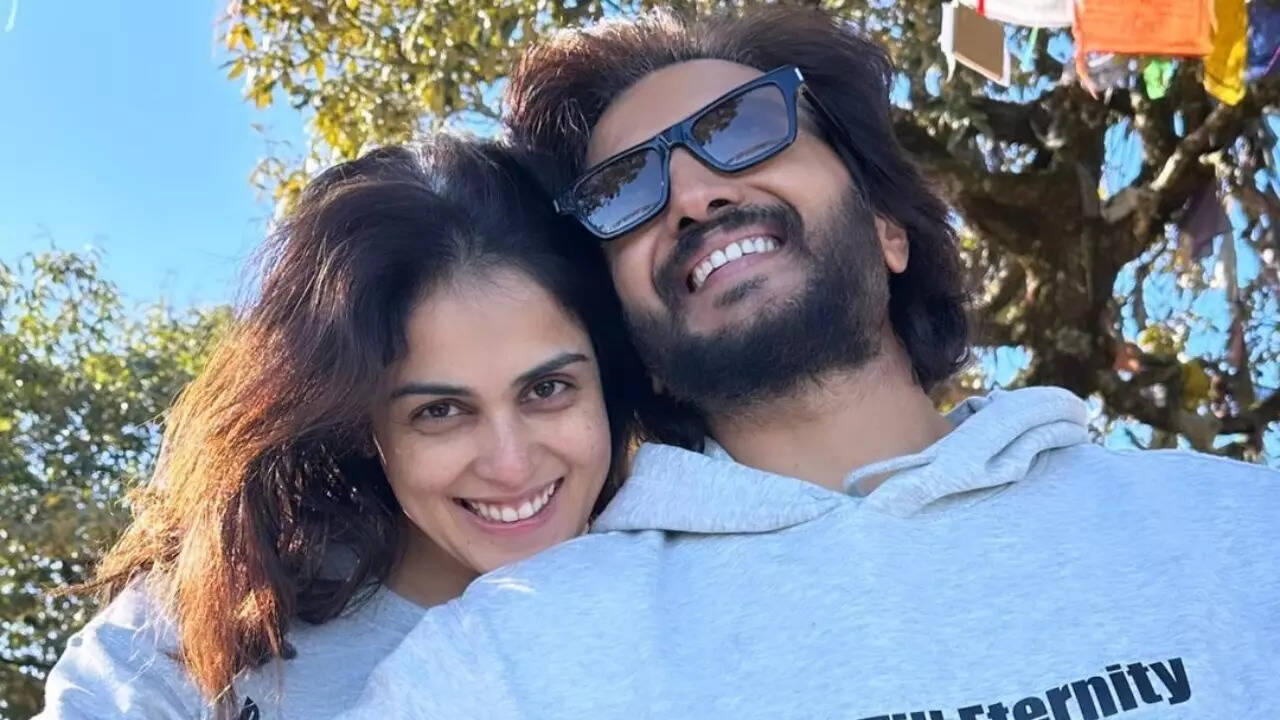 This Is UNTRUE: Riteish Deshmukh Quashes Wife Genelia's Pregnancy Rumours With Social Media Post