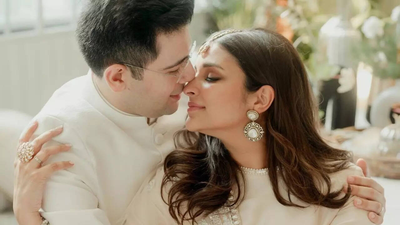 Parineeti Chopra, Raghav Chadha Get MARRIED: First PIcs Of Newlyweds Out Now!