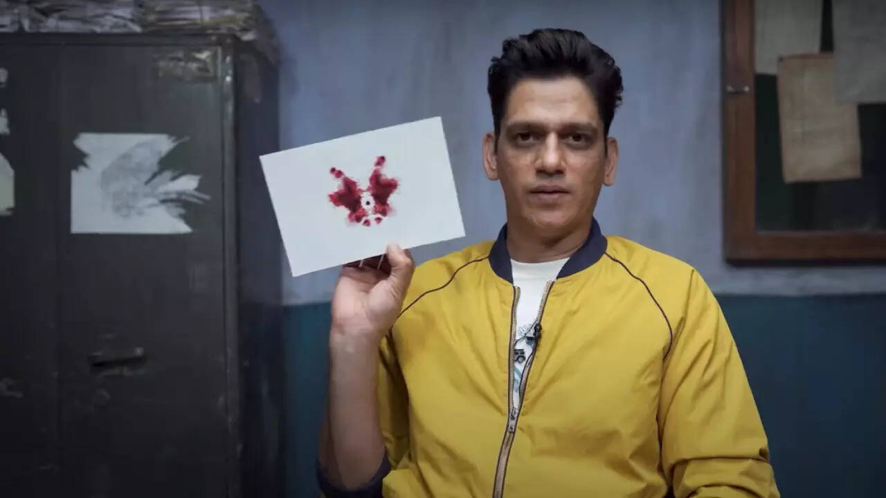 Kareena Kapoor, Vijay Varma Take Ink Blot Test, Guess Netflix Titles