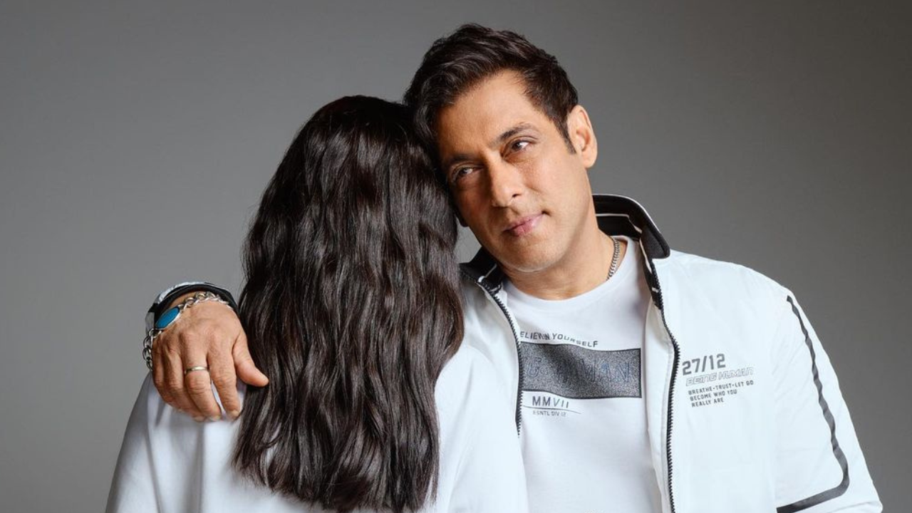 Salman Khan Drops Pic With His 'Piece Of Heart', Teases Special Announcement