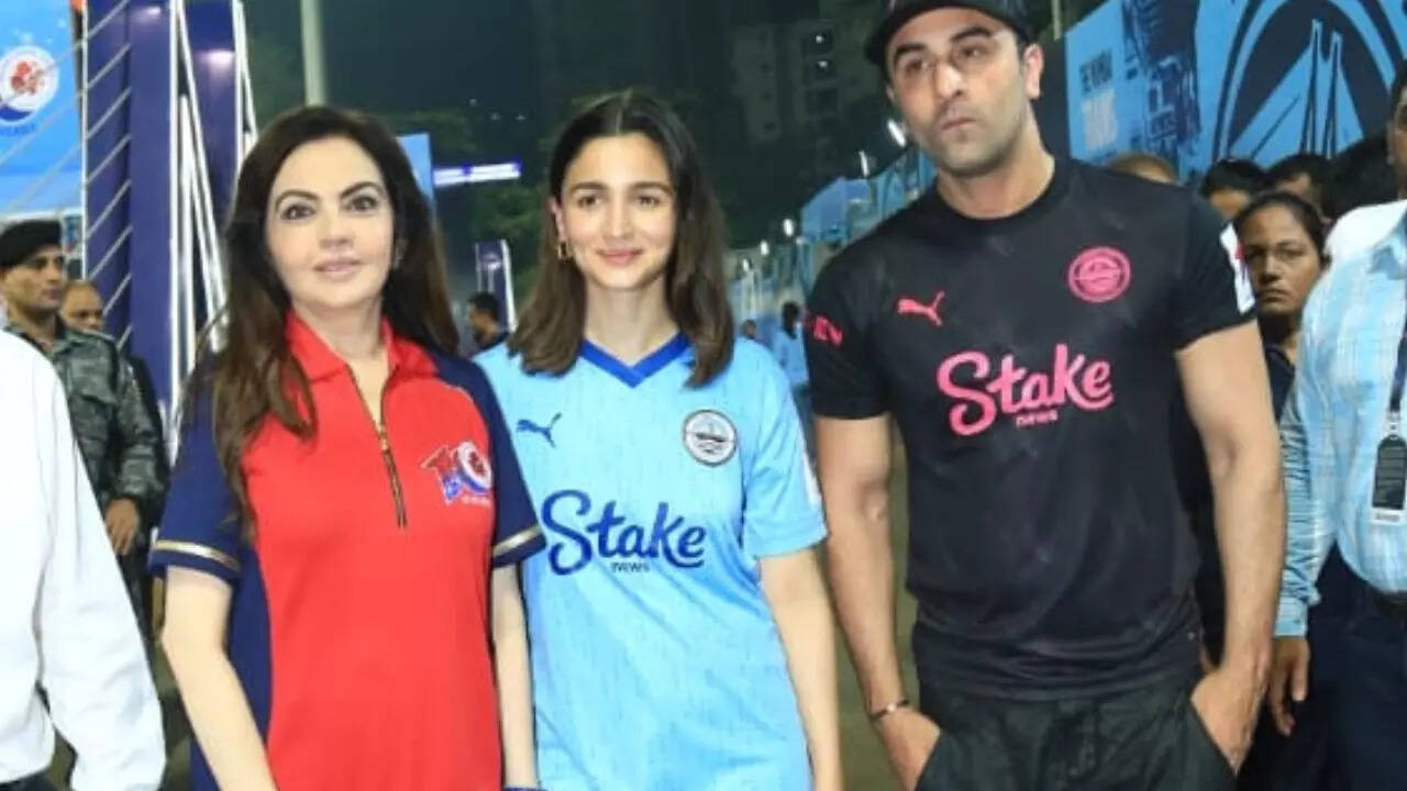 Alia Bhatt, Ranbir Kapoor, Nita Ambani Don Sporty Outfits As They Enjoy Football Match In Mumbai. PICS