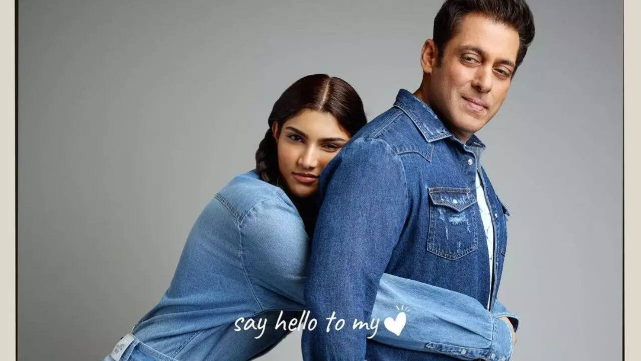 Salman Khan Drops Heartwarming Pic With Mystery Girl, Niece Alizeh Agnihotri, Makes THIS Announcement