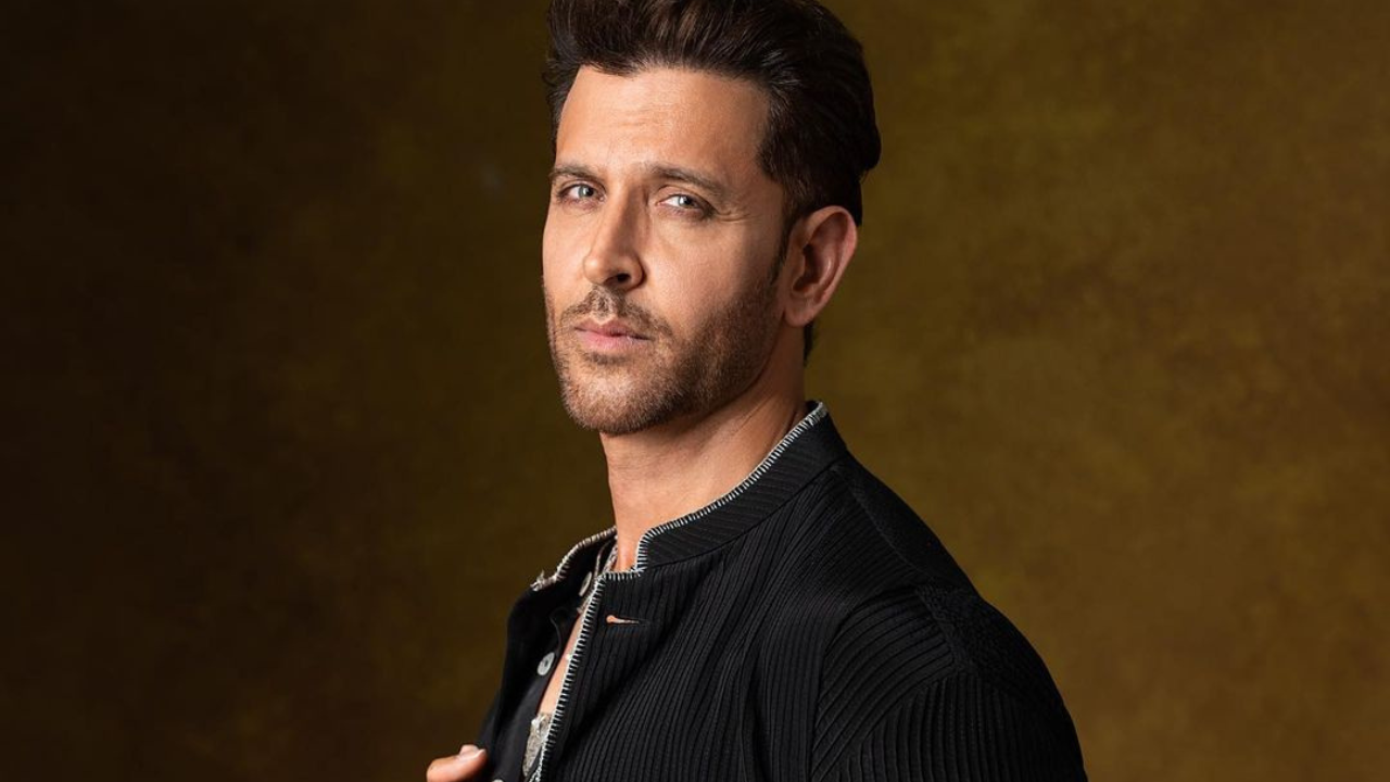 Hrithik Roshan Wishes 'Shakti Aur Sahas' Like Maa Durga To Fans On Navratri. WATCH | Exclusive