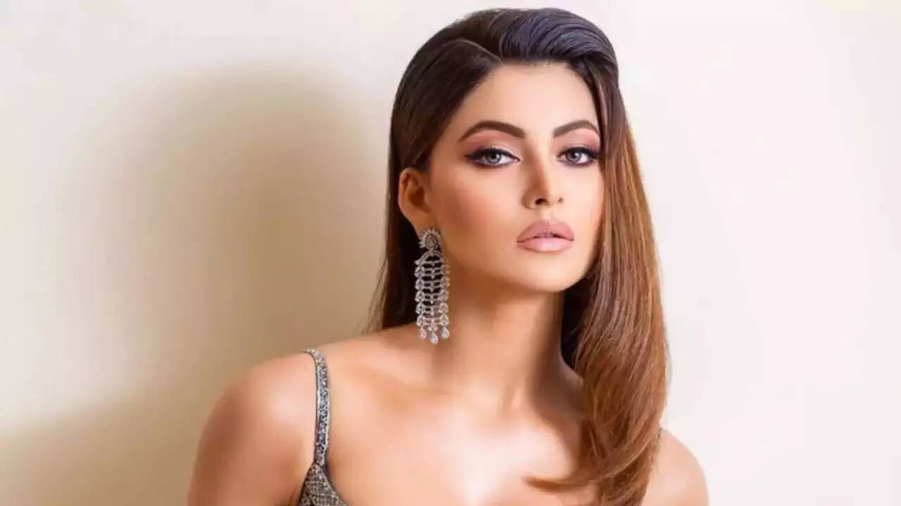 Urvashi Rautela Loses '24 Carat Gold' iPhone During Ind vs Pak World Cup Match In Ahmedabad, Cops Ask Details