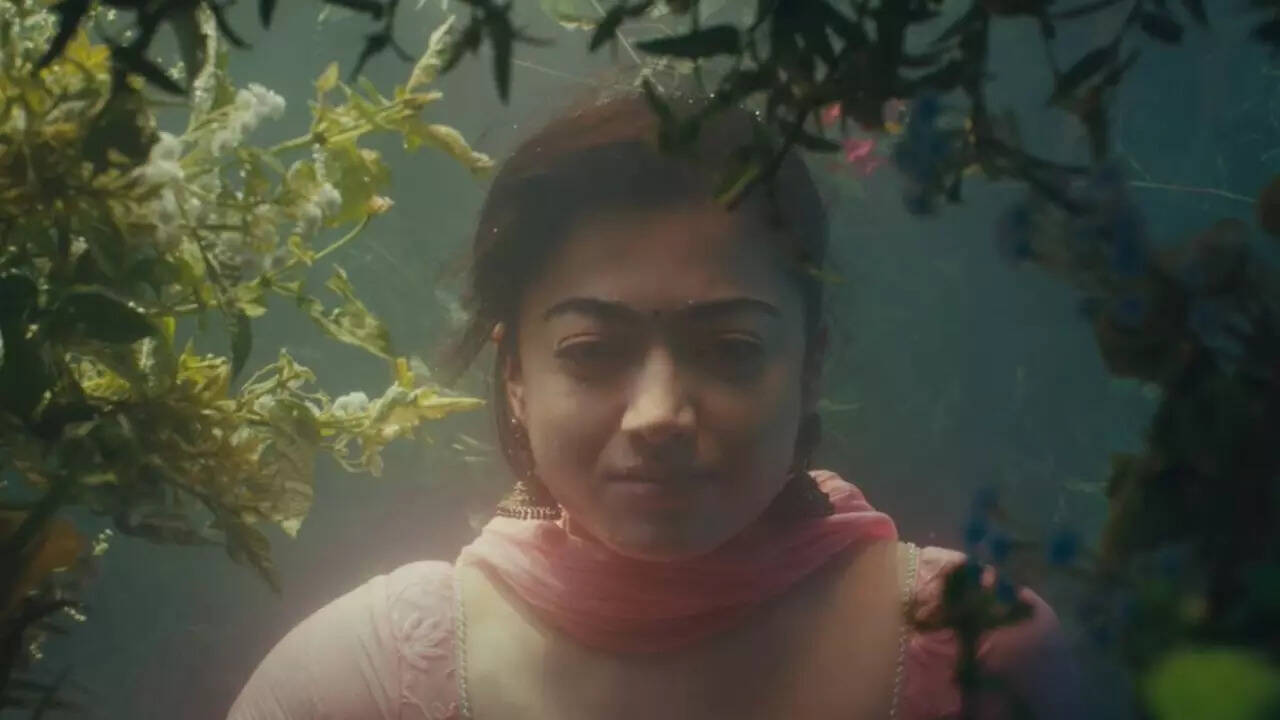 The Girlfriend: Rashmika Mandanna Unveils Intriguing FIRST LOOK From Romantic Drama. WATCH