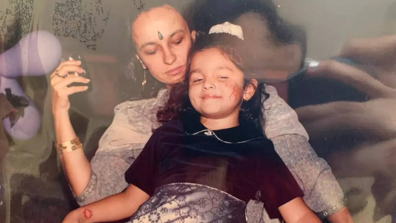 Alia Bhatt Posts Unseen Pic With Mom Soni Razdan On Her Birthday: Spent The Whole Party Sitting In Your Lap...