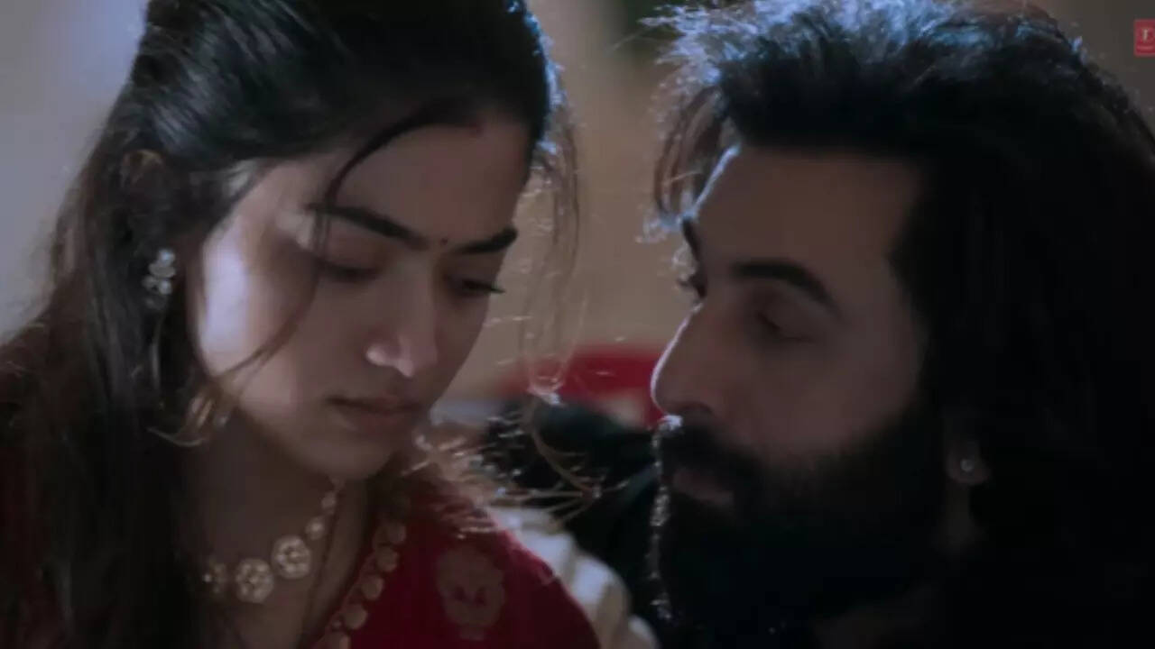 Animal Song Satranga: Ranbir Kapoor, Rashmika Mandanna Track Is A Soothing Melody For All Die Hard Romantics