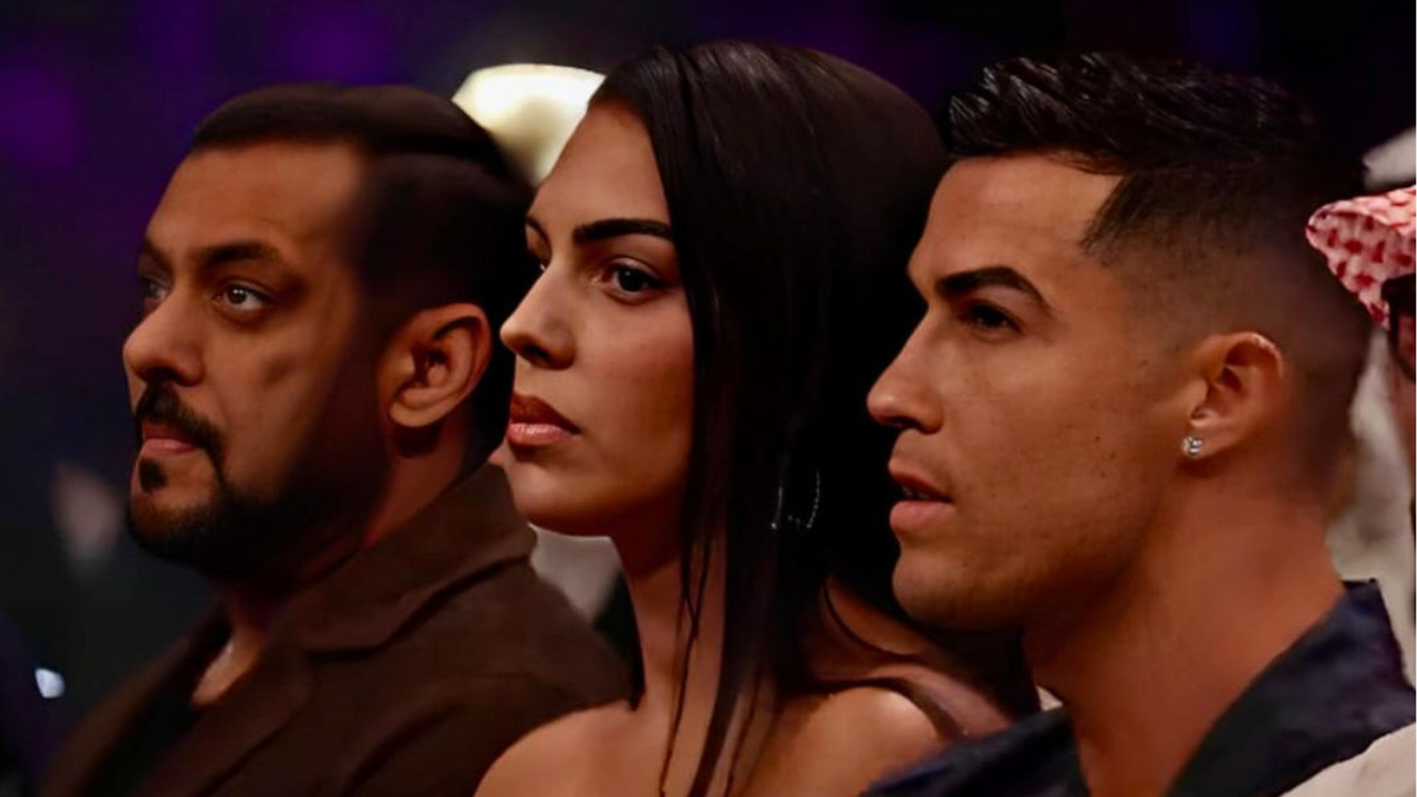 At an MMA match in Riyadh, Cristiano Ronaldo and Salman Khan were photographed together. Social media users went crazy over the images and videos of the legends in a single frame. Take a look at the glimpses below.