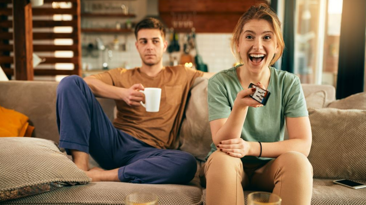 Find out why watching TV with your significant other is not regarded as quality time spent together. Pic Credit: Freepik