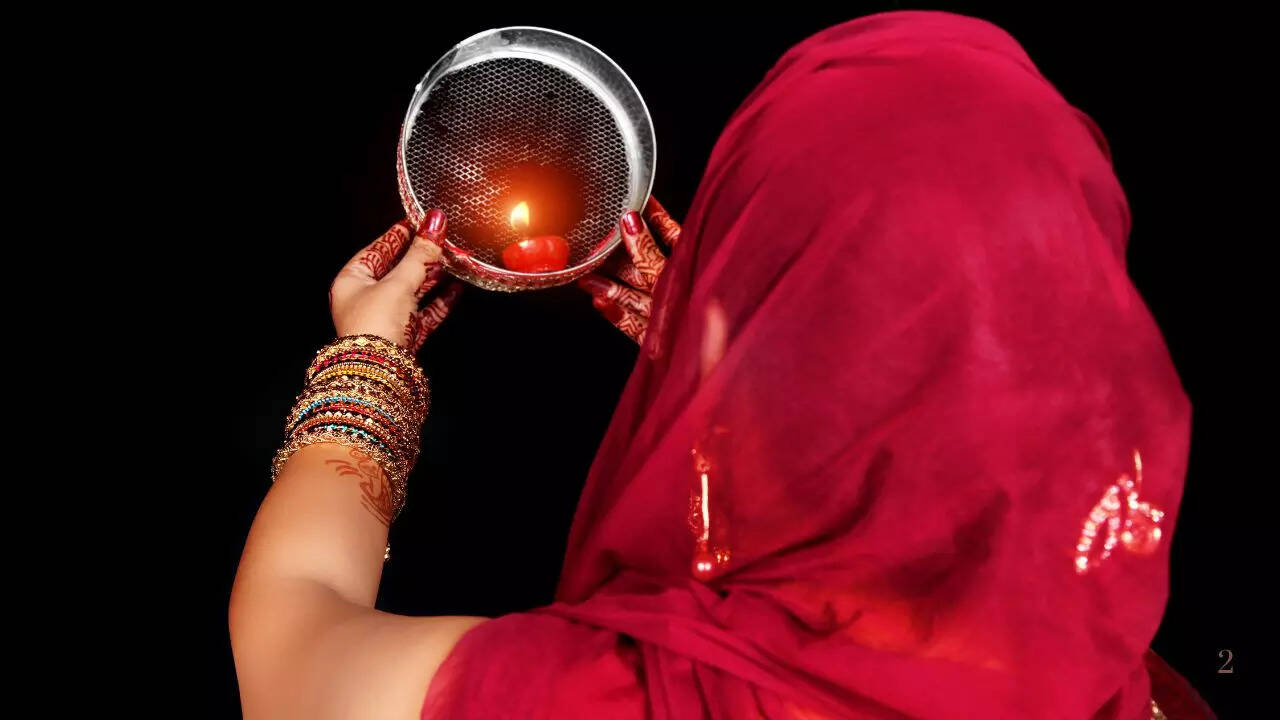 Karwa Chauth Katha Muhurat 2023: Moon Rise Time in Chandigarh, Ludhiana and Amritsar