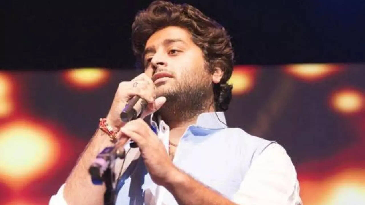 Mirchi Music Awards 2023: Arijit Singh Wins Male Vocalist Of The Year Honour For Kesariya