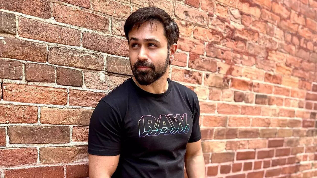 Exclusive! Emraan Hashmi Reveals He Doesn't Like Going To Movie Screenings: 'You're Obliged To Come Out, Praise'