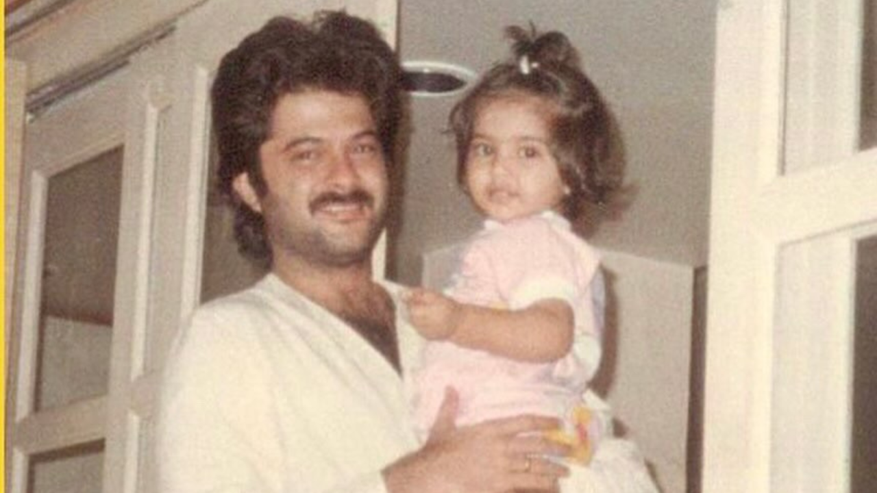 Anil Kapoor Birthday: Sonam Kapoor Drops Childhood Pics With 'Best In The World', Kareen Kapoor Extends Wishes Too