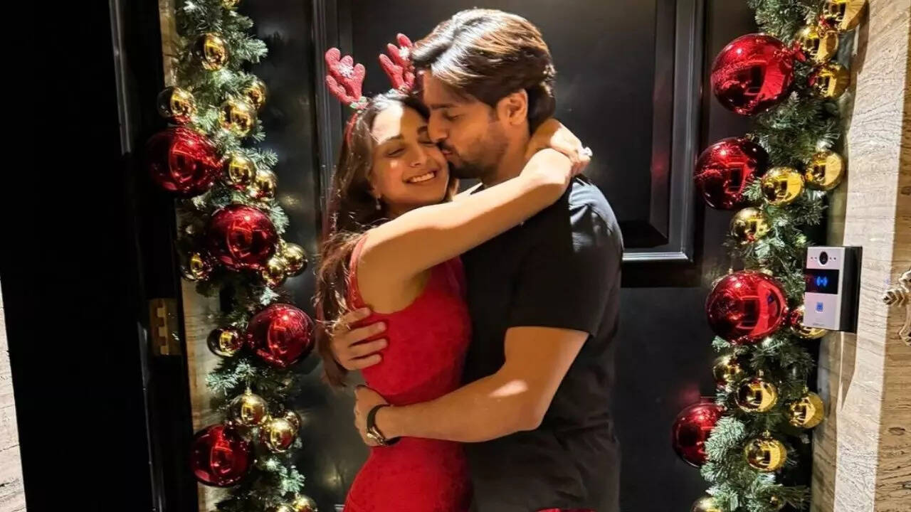 Sidharth Malhotra and Kiara Advani Christmas celebration