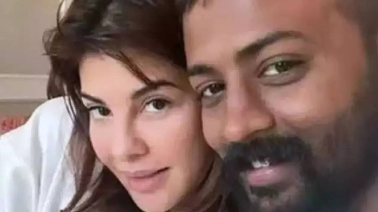 Conman Sukesh Chandrashekhar Challenges Jacqueline Fernandez's Plea, Old WhatsApp Chat LEAKED