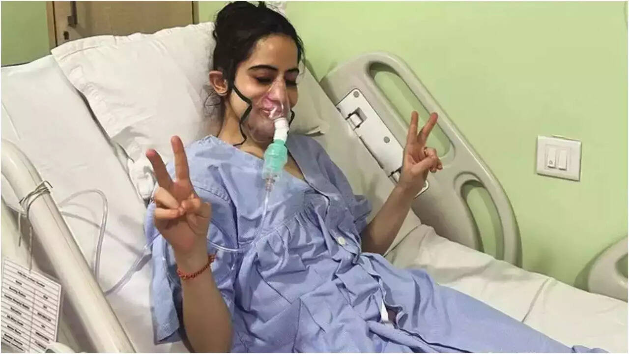 Urfi Javed Hospitalised, Drops Health Update BUT Deletes Post Later