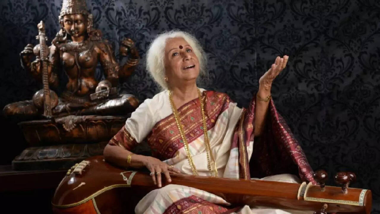 Renowned Classical Singer Prabha Atre Dies At 92 Due To Heart Attack