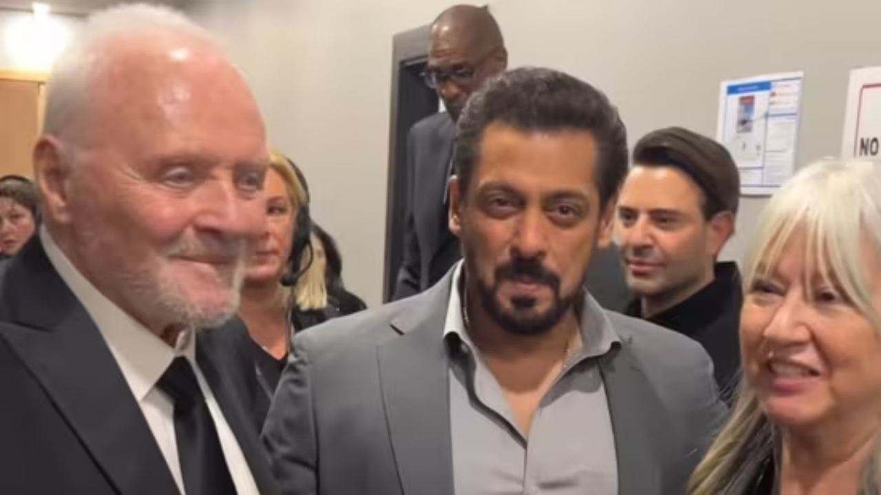 Salman Khan Poses With Anthony Hopkins As He Attends Joy Awards In Riyadh