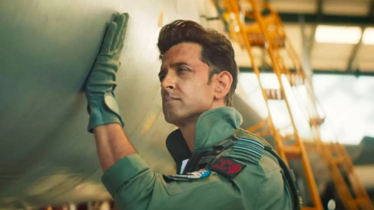 Fighter Box Office Collection Day 4: Hrithik-Deepika Starrer Crosses Rs 100 Mark, Earns Rs 28.5 Crore