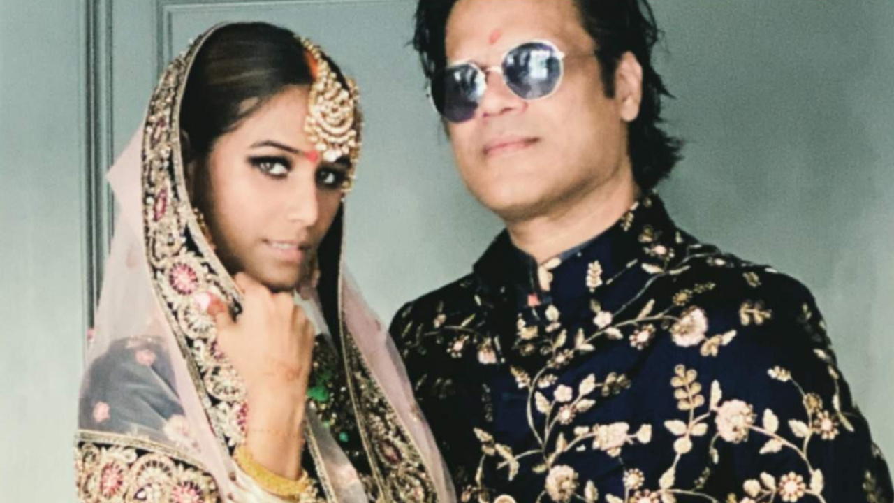 Poonam Pandey's Husband Sam Bombay REACTS To Death Stunt, Calls Her 'Timeless And Boldest Indian Woman'